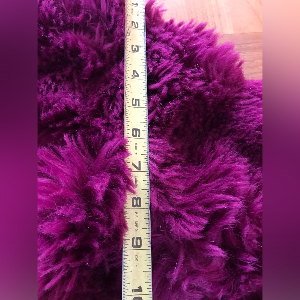 Plush Fuchsia Novelty Faux Fur Jacket Size S/Med - Picture 16 of 16